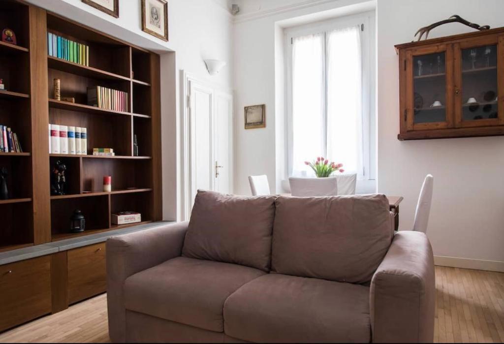 Apartament Joivy Classic Flat Near Basilica Di Sant'Ambrogio Mediolan Zewnętrze zdjęcie