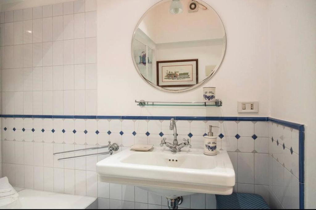 Apartament Joivy Classic Flat Near Basilica Di Sant'Ambrogio Mediolan Zewnętrze zdjęcie