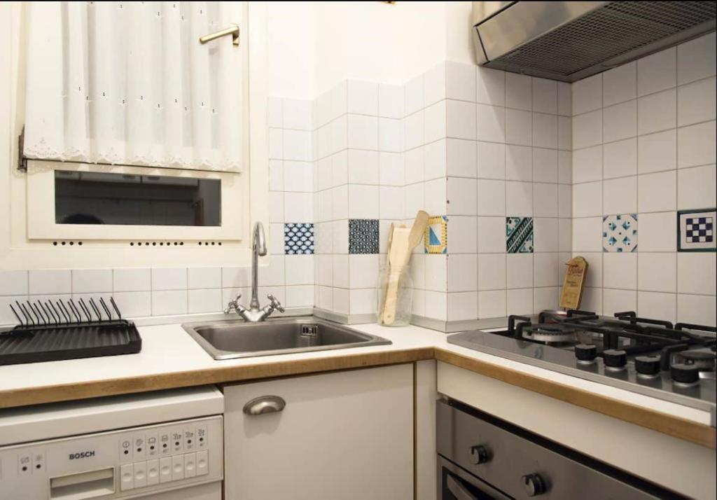 Apartament Joivy Classic Flat Near Basilica Di Sant'Ambrogio Mediolan Zewnętrze zdjęcie